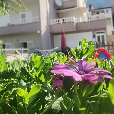 Nessa & Meli Apartment Makarska Exterior photo